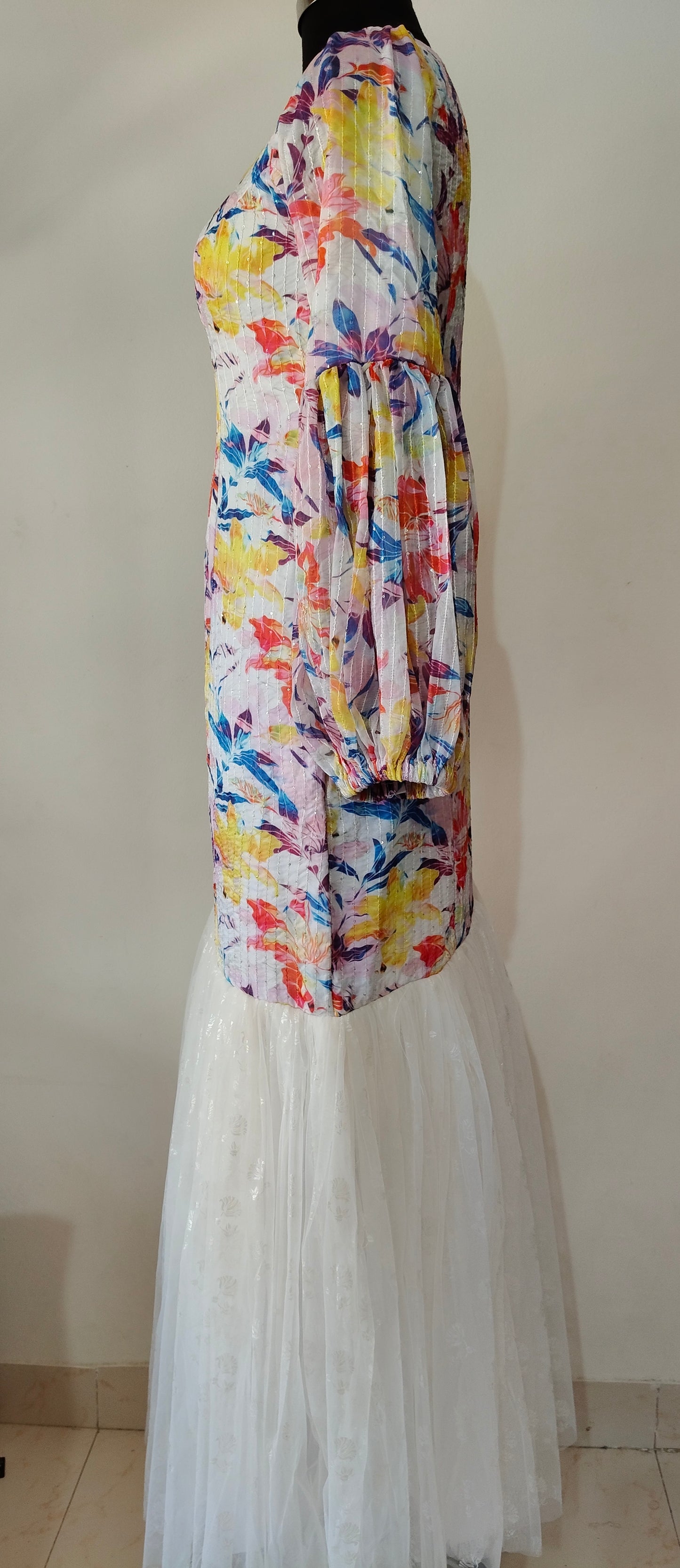 Floral Printed White Net Gown with Puffy Sleeves – Size M