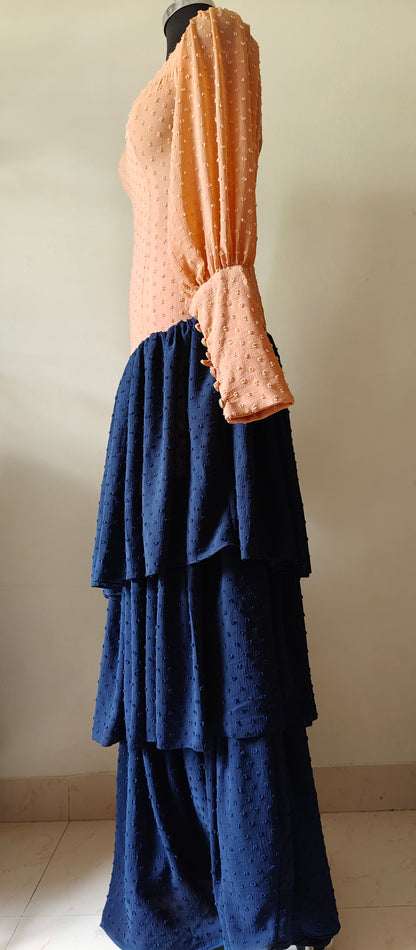 Cream & Navy Blue Tiered Gown with Flared Sleeves – Size M