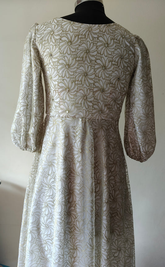 Elegant Golden & White Net Gown with Sequin Detailing – Size M