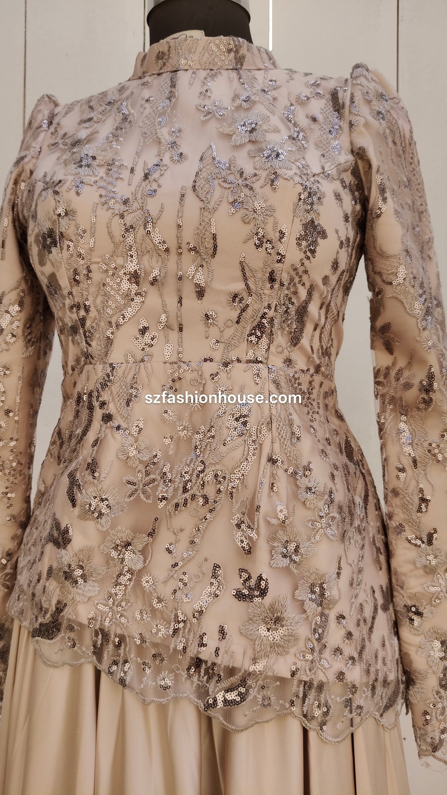 Floral embroidered jacket 
