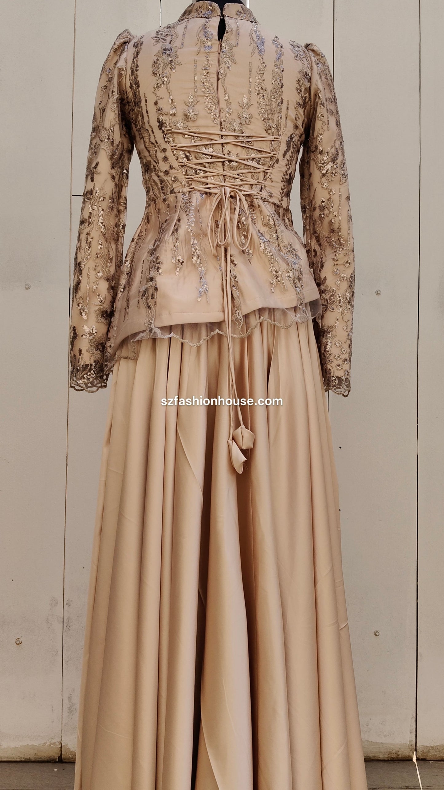 Vintage-style dress 