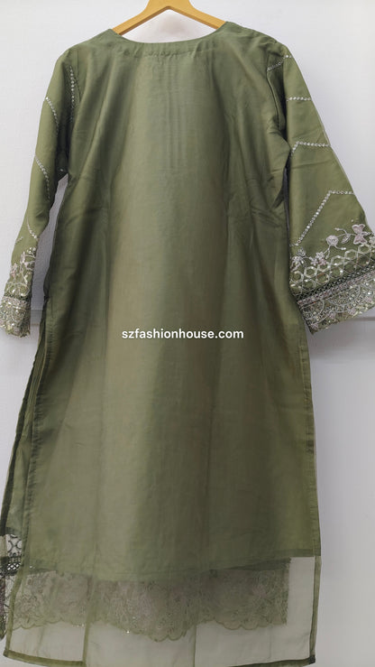 Green kurta with embroidery 